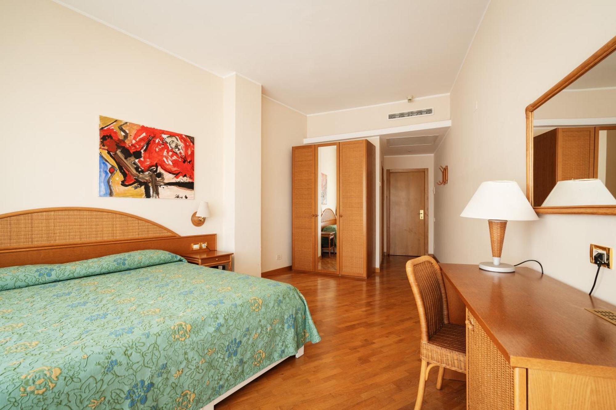 Hotel Scogliera Нумана Екстер'єр фото